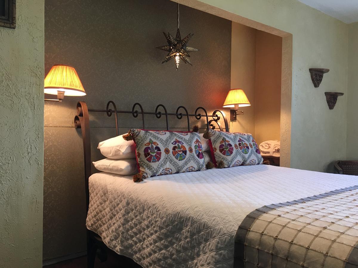 Lakehouse Bed And Breakfast แคนยอนเลค ภายนอก รูปภาพ