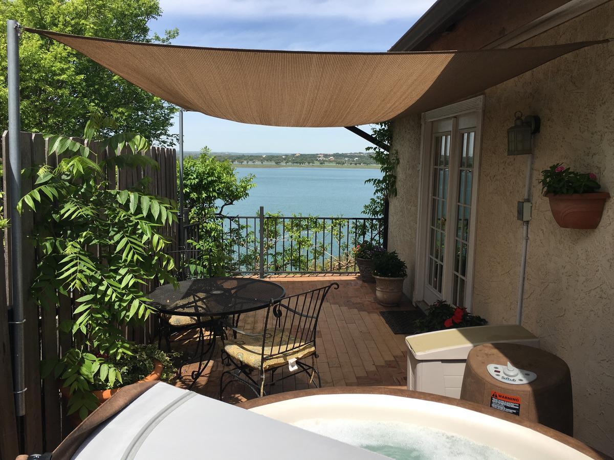 Lakehouse Bed And Breakfast แคนยอนเลค ภายนอก รูปภาพ